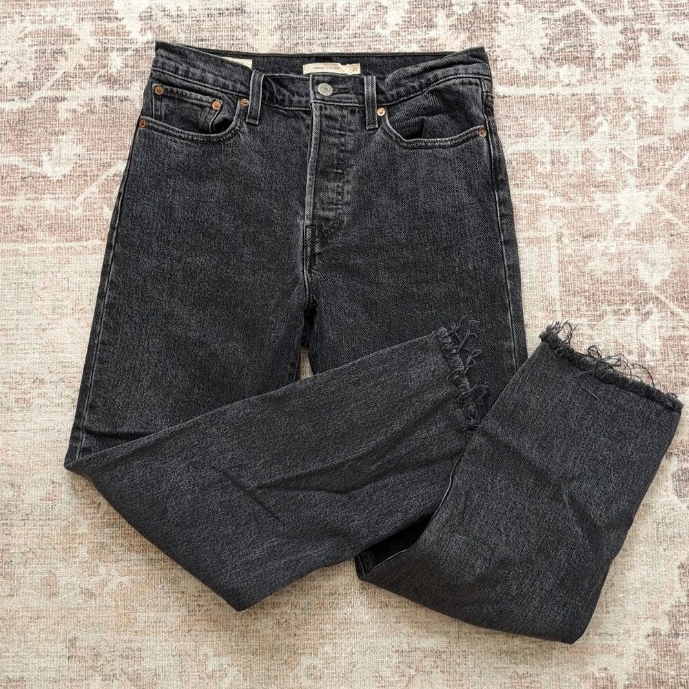 Levis Wedgie Straight Denim Jeans in Black Dark Grey Size 27